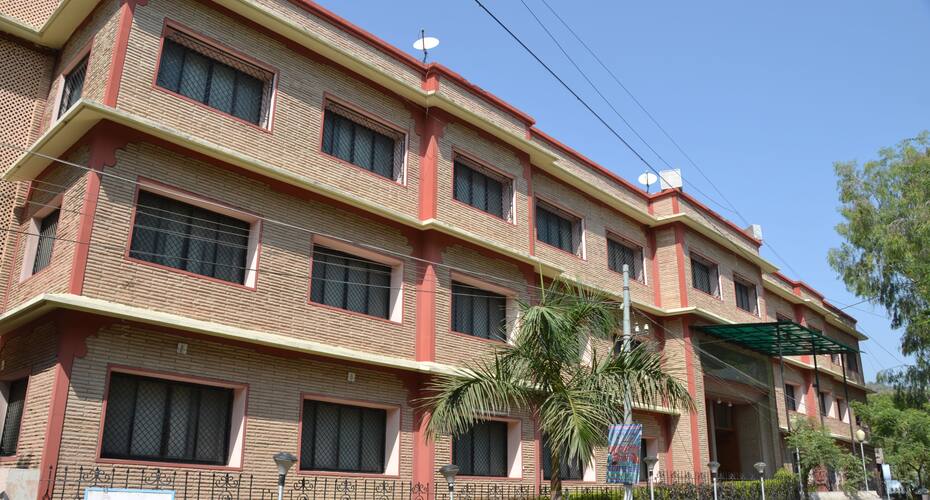 Hotel Dhiraj Dham, Nathdwara 1
